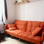 Charming Studio Redone In Neuf